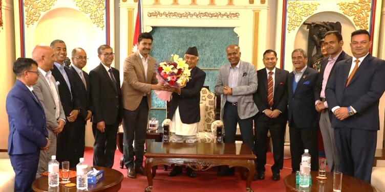नवनियुक्त सम्माननीय राष्ट्रपति रामचन्द्र पौडेलसँग नेपाल उद्योग परिसंघको बधाई भेट 